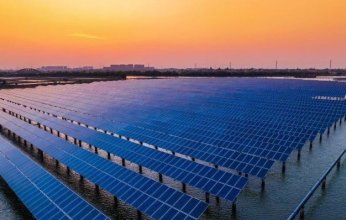 370 ألف لوحة شمسية تزيّن أكبر مزرعة أسماك هجين فى العالم بالصين