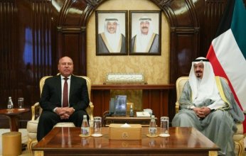 رئيس مجلس الوزراء الكويتي يستقبل نائب رئيس مجلس الوزراء للتنمية الصناعية وزير النقل والصناعة المصري