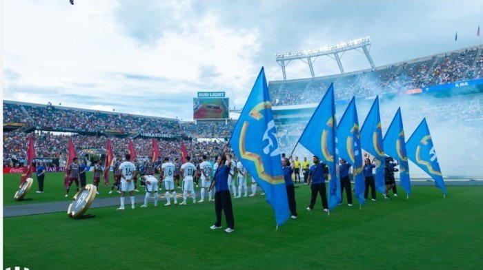 وزير الرياضة السعودي يعلق على خروج الهلال من كأس العالم للأندية وزير الرياضة السعودي يعلق على خروج الهلال من كأس العالم للأندية