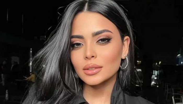 أزمة لمس أسماء جلال.. النيابة تُخلي سبيل مصفف الشعر والتحقيقات مستمرة.. ما التفاصيل؟ أزمة لمس أسماء جلال.. النيابة تُخلي سبيل مصفف الشعر والتحقيقات مستمرة.. ما التفاصيل؟
