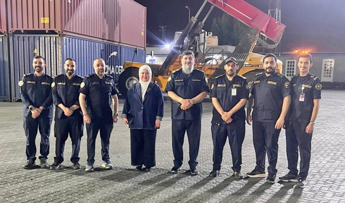 مدير عام «الجمارك»: دعم مستمر لتحسين بيئة العمل ورفع كفاءة الأداء مدير عام «الجمارك»: دعم مستمر لتحسين بيئة العمل ورفع كفاءة الأداء