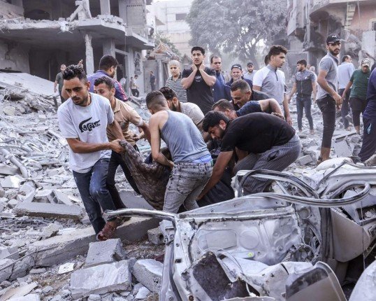 60 شهيداً في غزة بينهم 27 من منتظري المساعدات في قصف عنيف للاحتلال الإسرائيلي 60 شهيداً في غزة بينهم 27 من منتظري المساعدات في قصف عنيف للاحتلال الإسرائيلي