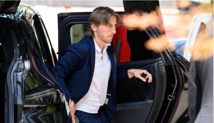 انتقال تاريخي لـ"مودريتش" يشعل الكالتشيو انتقال تاريخي لـ"مودريتش" يشعل الكالتشيو