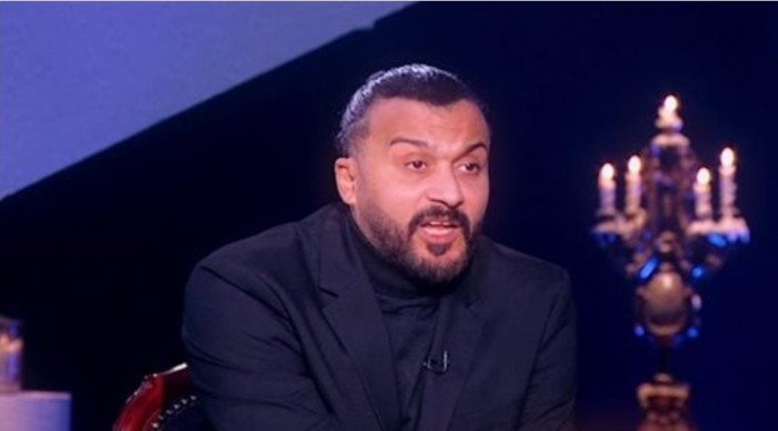 قرار جديد من النيابة العامة بشأن لاعب الأهلي السابق قرار جديد من النيابة العامة بشأن لاعب الأهلي السابق
