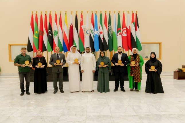 البرلمان العربي للطفل يكرّم المؤسسات الإعلامية والإعلاميين تقديرًا لدورهم في دعم رسالة الطفل العربي البرلمان العربي للطفل يكرّم المؤسسات الإعلامية والإعلاميين تقديرًا لدورهم في دعم رسالة الطفل العربي