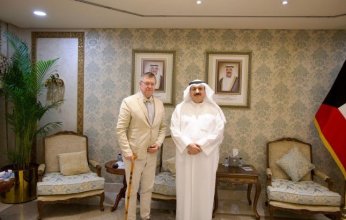 وزير الصحة الكويتي يبحث مع سفير التشيك سبل الاستفادة من الخبرات التشيكية بتطوير الخدمات الطبية