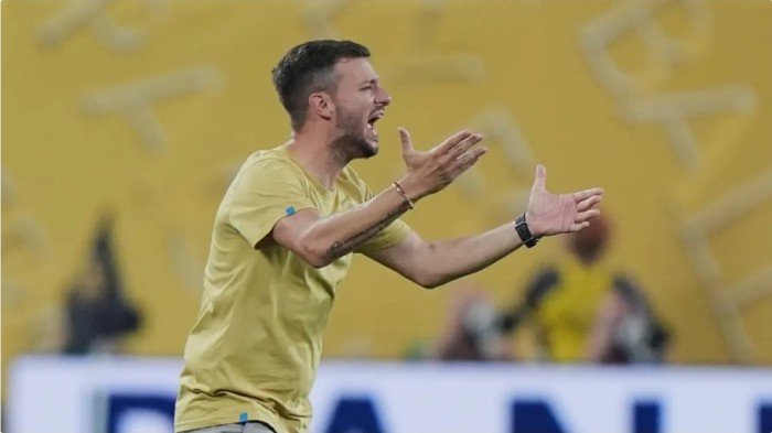 إقالة مدرب بورتو بعد خروجه من مجموعات كأس العالم للأندية إقالة مدرب بورتو بعد خروجه من مجموعات كأس العالم للأندية
