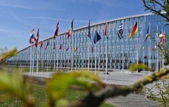 أكبر ميناء أوروبي يستعد لصدام عسكري بين "الناتو" وروسيا