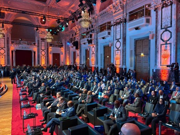 "أوبك" تختتم ندوتها الدولية التاسعة بخمس توصيات شاملة لرسم ملامح مستقبل الطاقة العالمي "أوبك" تختتم ندوتها الدولية التاسعة بخمس توصيات شاملة لرسم ملامح مستقبل الطاقة العالمي