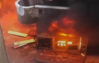 مصر.. اندلاع حريق في مخزن أحذية بالموسكي والدفع بـ 4 سيارات إطفاء