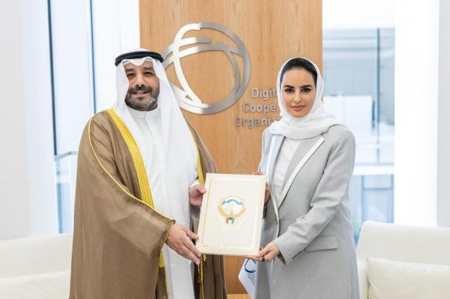 سفير الكويت لدى الرياض يقدم اوراق اعتماده كمندوب دائم لدى منطمة التعاون الرقمي سفير الكويت لدى الرياض يقدم اوراق اعتماده كمندوب دائم لدى منطمة التعاون الرقمي