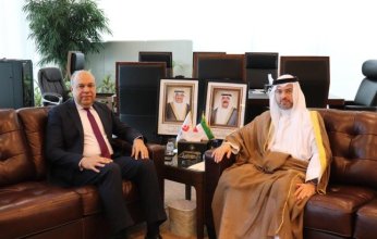 رئيس الطيران المدني الكويتي ووزير الطيران المصري يبحثان سبل تعزيز التعاون الثنائي في مجال الطيران