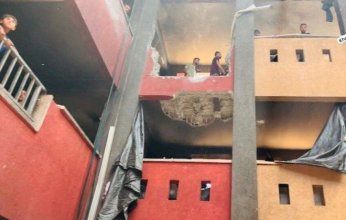 استشهاد 5 فلسطينيين وإصابة آخرين جراء استهداف الاحتلال الإسرائيلي لمدرسة في مدينة غزة