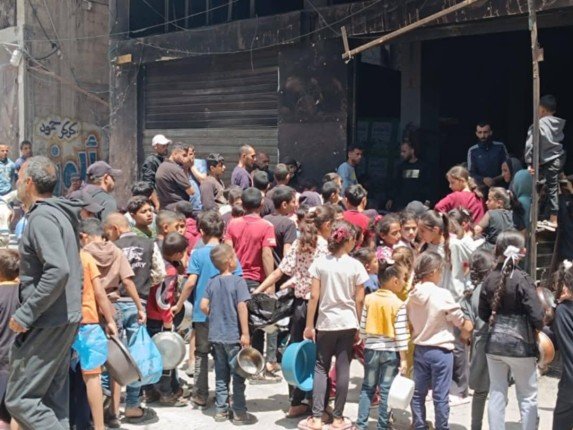 استشهاد 111 فلسطينيا بينهم 91 من طالبي المساعدات في مجزرة ارتكبها الاحتلال شمالي غزة استشهاد 111 فلسطينيا بينهم 91 من طالبي المساعدات في مجزرة ارتكبها الاحتلال شمالي غزة