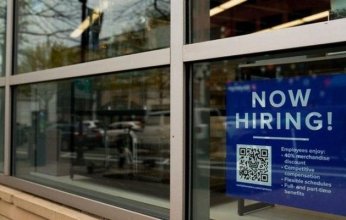 ناسداك وستاندرد آند بورز يبلغان مستويات قياسية جديدة بدعم من بيانات الوظائف