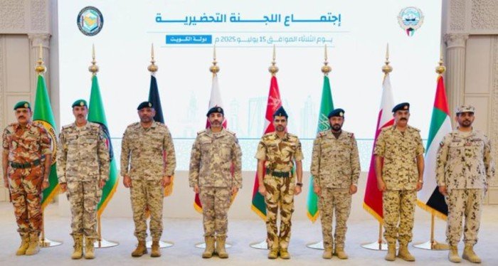 اللجنة التحضيرية لمساعدي رؤساء الأركان للعمليات والتدريب بدول الخليج تعقد اجتماعها في الكويت اللجنة التحضيرية لمساعدي رؤساء الأركان للعمليات والتدريب بدول الخليج تعقد اجتماعها في الكويت