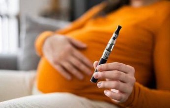 دراسة صادمة: السجائر الإلكترونية قد تسبب تشوهات في جماجم الأجنة حتى دون نيكوتين