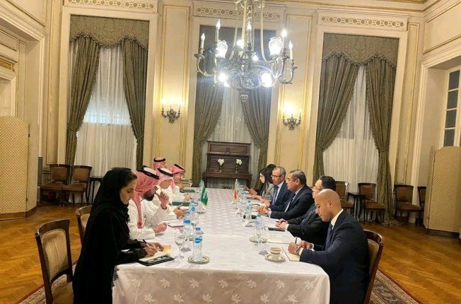 مصر والسعودية يؤكدان أهمية ضمان أمن وسلامة الملاحة البحرية في البحر الأحمر مصر والسعودية يؤكدان أهمية ضمان أمن وسلامة الملاحة البحرية في البحر الأحمر