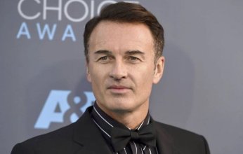 وفاة الممثل الأسترالي جوليان مكماهون بعد معاناة مع السرطان