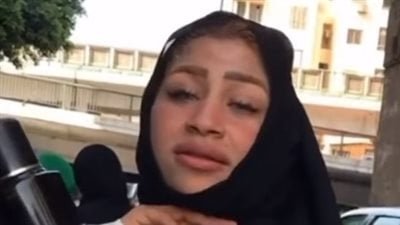 التحقيق مع "قمر الوكالة" بعد سقوطها فى قبضة الأمن لنشرها محتوى خادش التحقيق مع "قمر الوكالة" بعد سقوطها فى قبضة الأمن لنشرها محتوى خادش