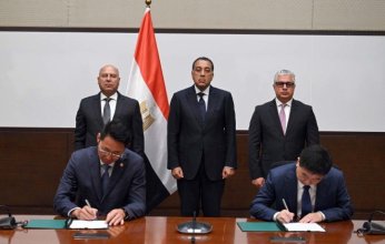 مصر.. رئيس الوزراء يشهد توقيع عقد إنشاء مصنع مجموعة سايلون الصينية للإطارات