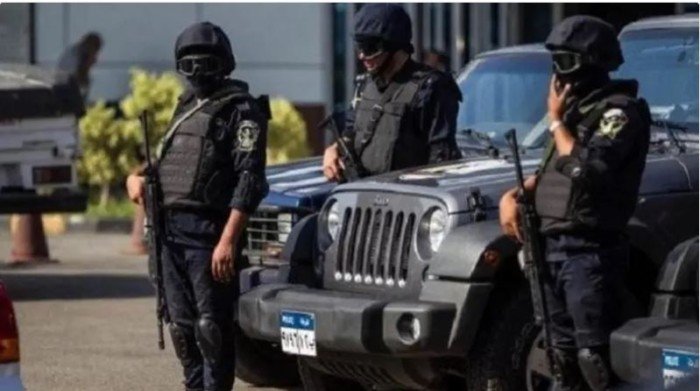 مصر.. القبض على صانع محتوى لنشره فيديوهات تتضمن مشاهد عنف مصر.. القبض على صانع محتوى لنشره فيديوهات تتضمن مشاهد عنف