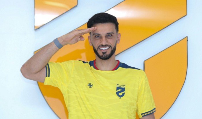 «الحزم» السعودي يعلن تعاقده مع النجم السوري عمر السومة «الحزم» السعودي يعلن تعاقده مع النجم السوري عمر السومة
