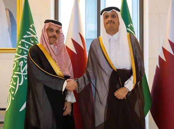 وزير الخارجية السعودي يبحث مع نظيريه القطري والبحريني العلاقات الثنائية والقضايا المشتركة وزير الخارجية السعودي يبحث مع نظيريه القطري والبحريني العلاقات الثنائية والقضايا المشتركة