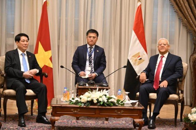 مصر.. رئيس مجلس النواب يستقبل رئيس جمهورية فيتنام الإشتراكية مصر.. رئيس مجلس النواب يستقبل رئيس جمهورية فيتنام الإشتراكية