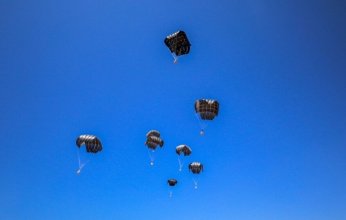 برنامج الأغذية العالمي: الإسقاطات الجوية لغزة "ضمادات على جراح نازفة".. والمعابر البرية هي الحل الوحيد