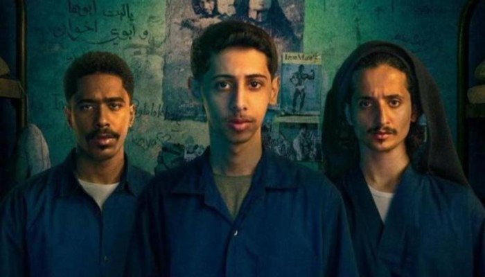فيلم "الزرفة" يحطم الأرقام القياسية ويتصدر شباك التذاكر السعودي لعام 2025 فيلم "الزرفة" يحطم الأرقام القياسية ويتصدر شباك التذاكر السعودي لعام 2025