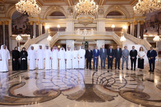 مصر و الإمارات تبحثان سبل تعزيز التعاون القانوني والقضائي بين البلدين مصر و الإمارات تبحثان سبل تعزيز التعاون القانوني والقضائي بين البلدين