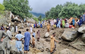 مصرع 43 شخصا جراء الفيضانات والانهيارات الأرضية في شمال باكستان