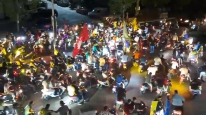 لبنان.. تظاهرات في الضاحية الجنوبية دعماً لحزب الله ورفضاً لقرار الحكومة سحب السلاح لبنان.. تظاهرات في الضاحية الجنوبية دعماً لحزب الله ورفضاً لقرار الحكومة سحب السلاح