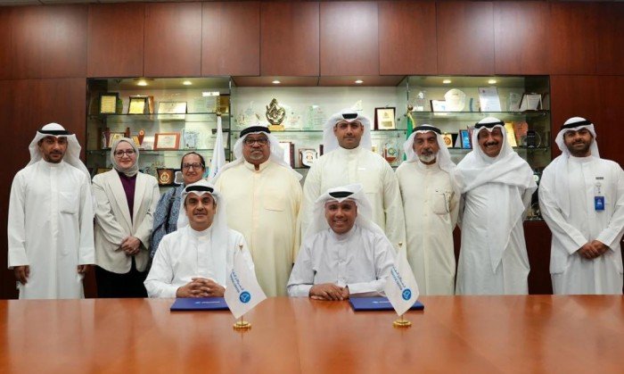 مذكرة تفاهم بين المركز العلمي والجمعية الكويتية للتراث لتعزيز التعاون في التعليم والثقافة مذكرة تفاهم بين المركز العلمي والجمعية الكويتية للتراث لتعزيز التعاون في التعليم والثقافة