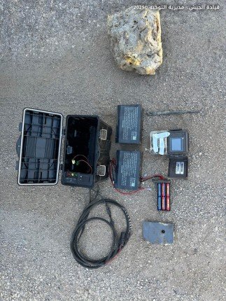 الجيش اللبناني يفكك جهاز تجسس إسرائيلي في جنوب لبنان الجيش اللبناني يفكك جهاز تجسس إسرائيلي في جنوب لبنان