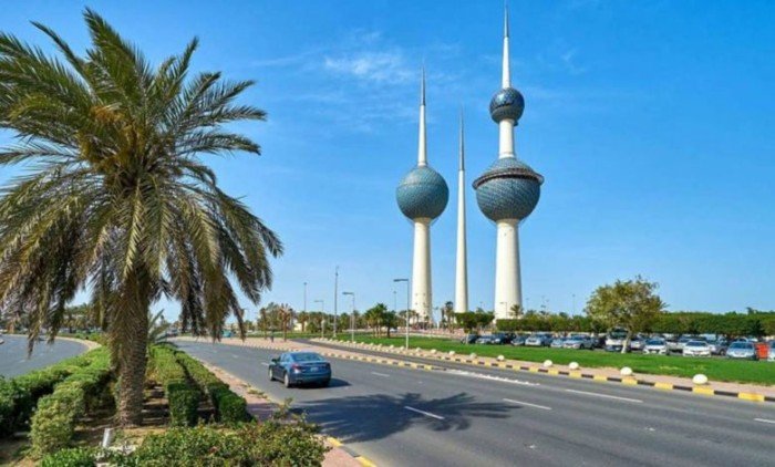 الأرصاد الجوية الكويتية: رياح نشطة مثيرة للغبار اليوم وتستمر حتى الغد الأرصاد الجوية الكويتية: رياح نشطة مثيرة للغبار اليوم وتستمر حتى الغد