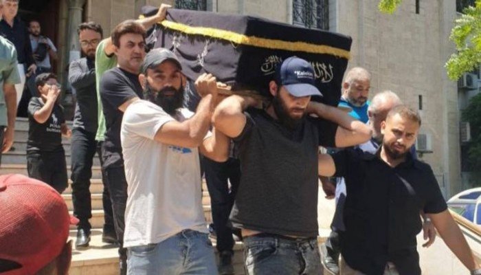جنازة ديالا الوادي.. حضور فني محدود يثير الجدل في دمشق جنازة ديالا الوادي.. حضور فني محدود يثير الجدل في دمشق