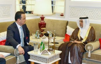 قطر و أوزبكستان تبحثان تعزيز التعاون الاستثماري في المجالات التكنولوجية