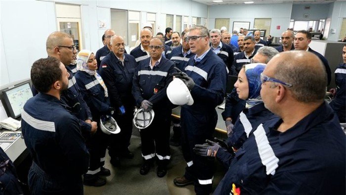 مصر: إمداد السوق المحلى مابين 17 و20% من السولار والبنزين من مصفاة ميدور مصر: إمداد السوق المحلى مابين 17 و20% من السولار والبنزين من مصفاة ميدور