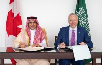 السعودية وكندا توقعان مذكرة تفاهم لتعزيز المشاورات السياسية
