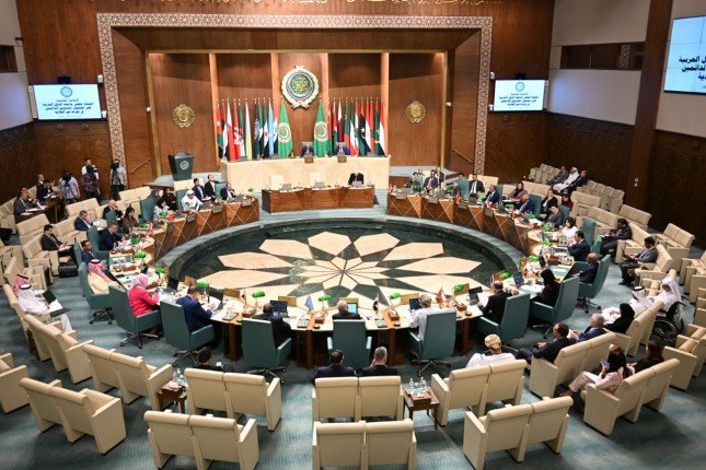 الجامعة العربية تؤكد على تمكين دولة فلسطين من تولي مسؤوليات الحكم كاملة في قطاع غزة الجامعة العربية تؤكد على تمكين دولة فلسطين من تولي مسؤوليات الحكم كاملة في قطاع غزة