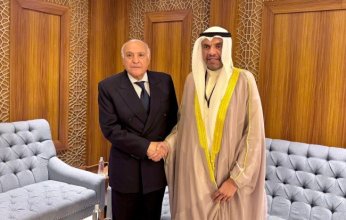 وزير الخارجية الكويتي يلتقي نظيره الجزائري على هامش الاجتماع الاستثنائي لمنظمة التعاون الإسلامي