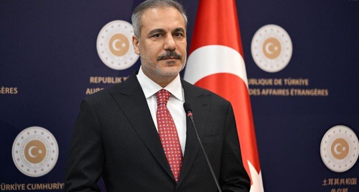 وزير الخارجية التركي يبحث مع نظرائه الأمريكي والبريطاني والألماني الأوضاع في غزة وأوكرانيا وزير الخارجية التركي يبحث مع نظرائه الأمريكي والبريطاني والألماني الأوضاع في غزة وأوكرانيا