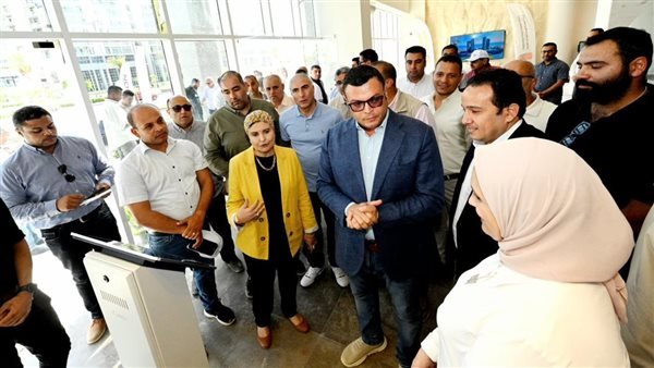 مصر.. وزير الإسكان يشهد بدء التشغيل التجريبي لمركز خدمات "المجتمعات العمرانية" بالعلمين الجديدة مصر.. وزير الإسكان يشهد بدء التشغيل التجريبي لمركز خدمات "المجتمعات العمرانية" بالعلمين الجديدة