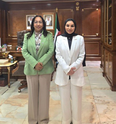 وزير الشؤون الاجتماعية الكويتية تبحث مع ممثلة الأمين العام للأمم المتحدة تعزيز التعاون بالمجالات الاجتماعية وزير الشؤون الاجتماعية الكويتية تبحث مع ممثلة الأمين العام للأمم المتحدة تعزيز التعاون بالمجالات الاجتماعية