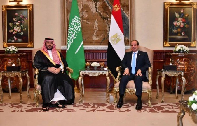 انتهاء اجتماع ولى العهد السعودى والرئيس السيسي بمدينة نيوم انتهاء اجتماع ولى العهد السعودى والرئيس السيسي بمدينة نيوم