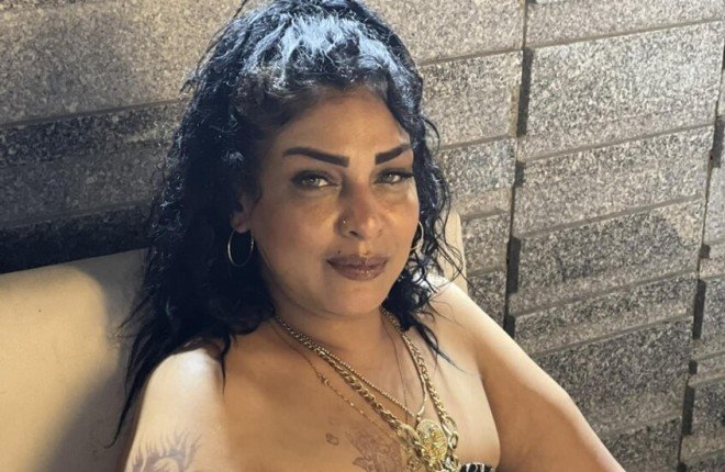 القبض على سيدة الذهب ليلى الشبح بعد بث مباشر.. .من هى ليلى الشبح القبض على سيدة الذهب ليلى الشبح بعد بث مباشر.. .من هى ليلى الشبح