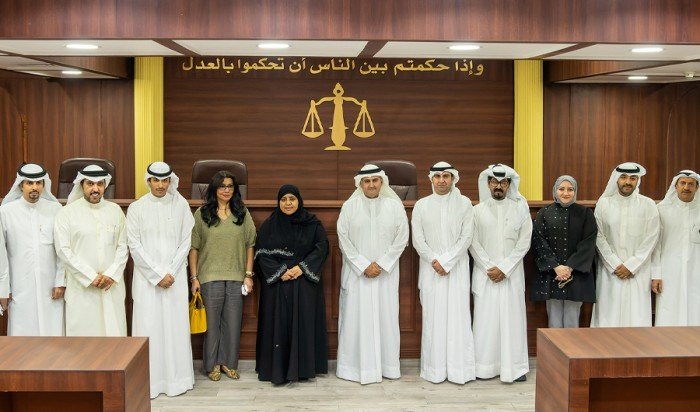 وزير العدل الكويتي: قانون المحاماة الجديد سيحدث نقلة نوعية في المهنة ويوفر الضمانات لها وزير العدل الكويتي: قانون المحاماة الجديد سيحدث نقلة نوعية في المهنة ويوفر الضمانات لها
