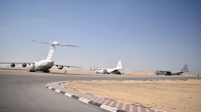 وفد من مجلس الشيوخ الأمريكي يصل العريش استعدادًا لزيارة معبر رفح وفد من مجلس الشيوخ الأمريكي يصل العريش استعدادًا لزيارة معبر رفح